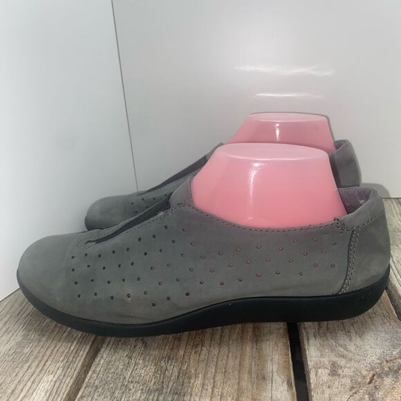 Clarks Collection Cloudsteppers Soft Cushion Gray Slip-On Shoes Women’s Size 9 - Picture 5 of 8